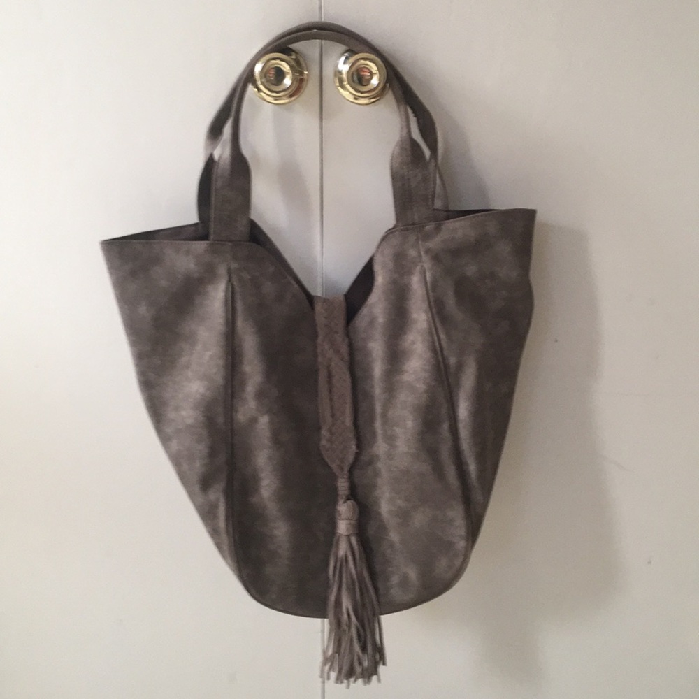 Taupe/gray handbag - magnet closure